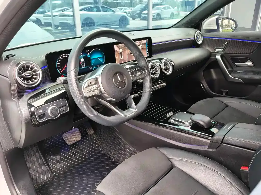 Mercedes-Benz A-Class 2023 из CN, фото 7