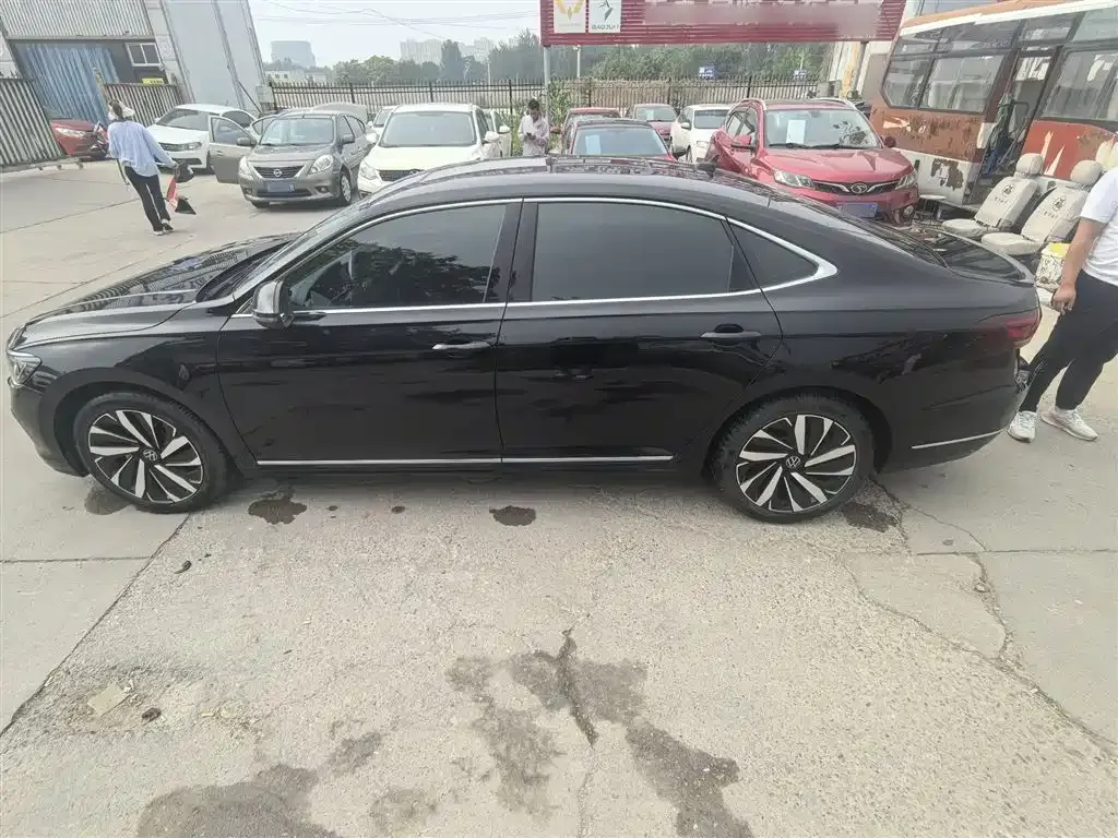 Volkswagen Passat — фото 7