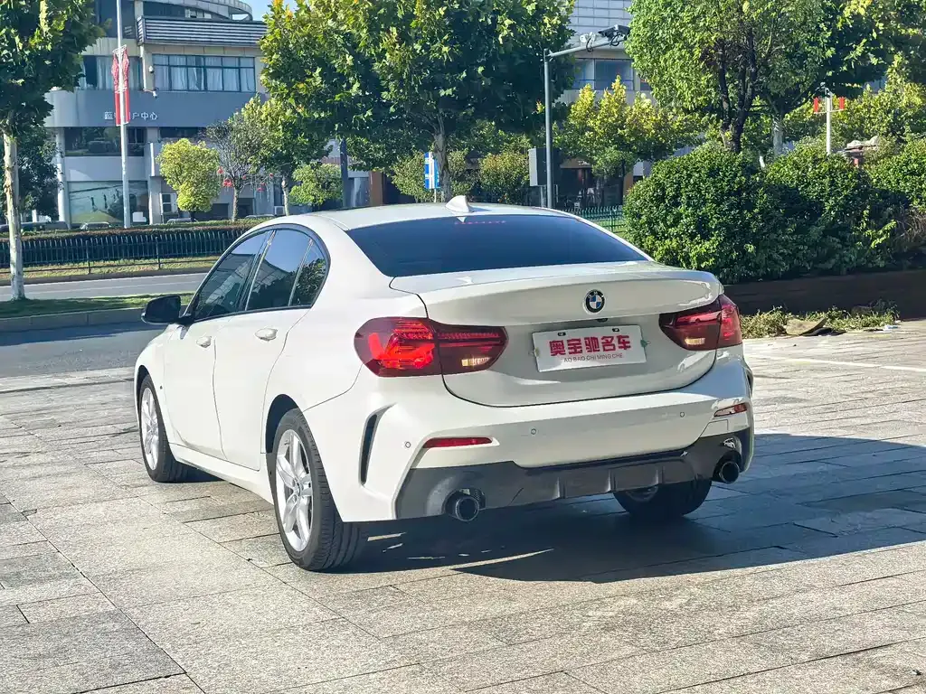 BMW 1 Series 2024 из CN, фото 6