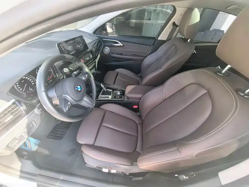 BMW 1 Series 2024 из CN, фото 7