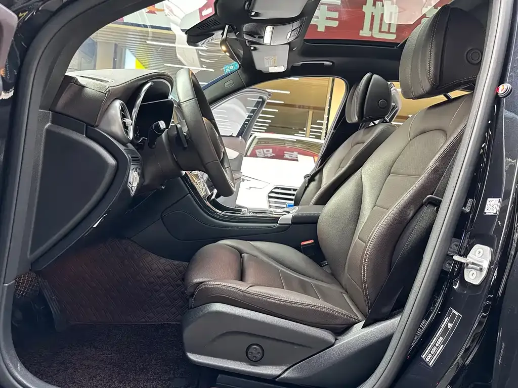 Mercedes-Benz GLC 2021 из CN, фото 10