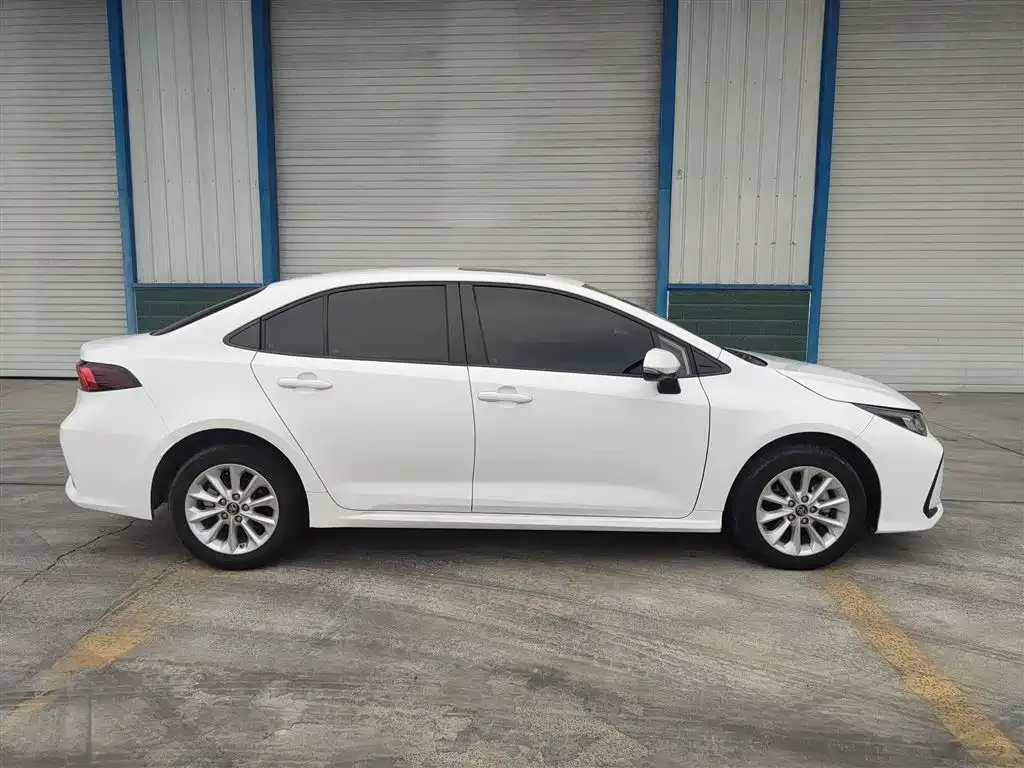Toyota Corolla 2022 из CN, фото 5