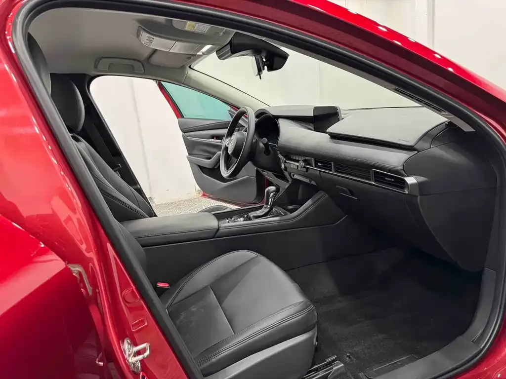Mazda 3 Axela 2021 из CN, фото 4