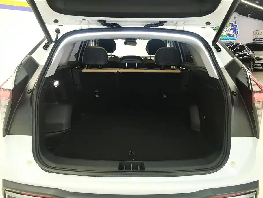 Geely Boyue L 2023 из CN, фото 4