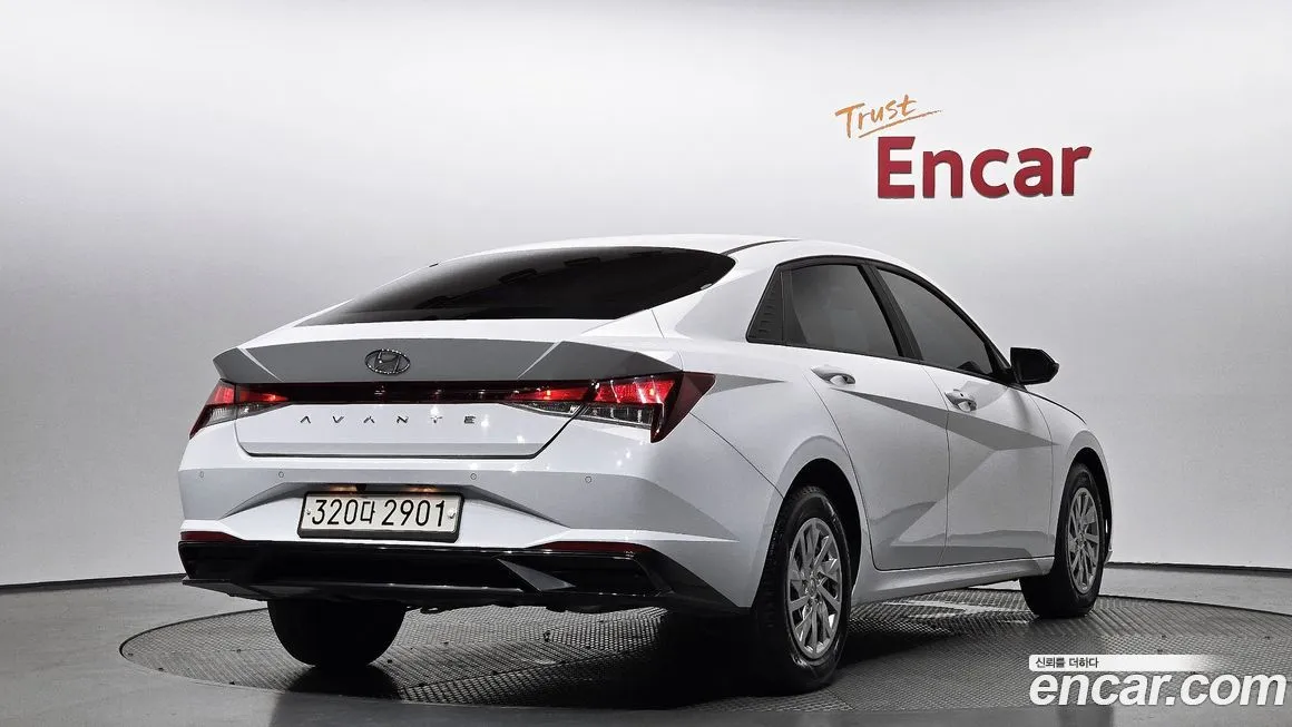 Hyundai AVANTE 2022 из KR, фото 2