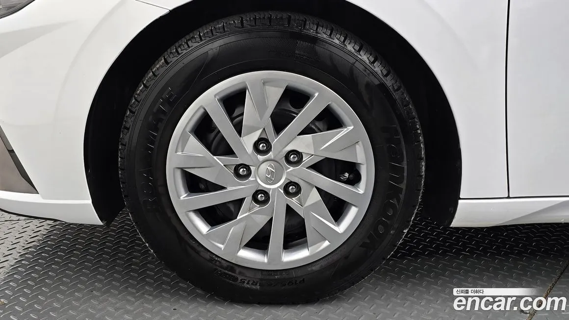 Hyundai AVANTE 2022 из KR, фото 5