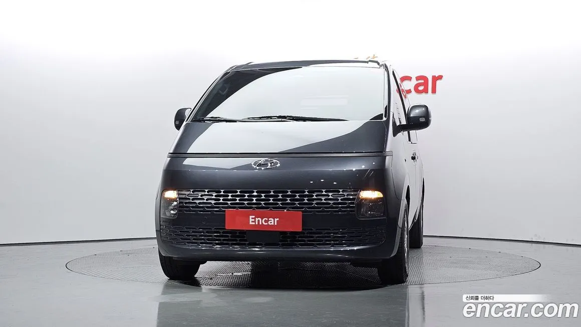 Hyundai Staria 2023 из KR, фото 3