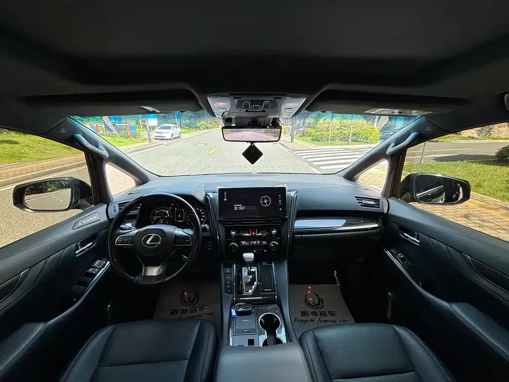 Lexus LM 2023 из CN, фото 9