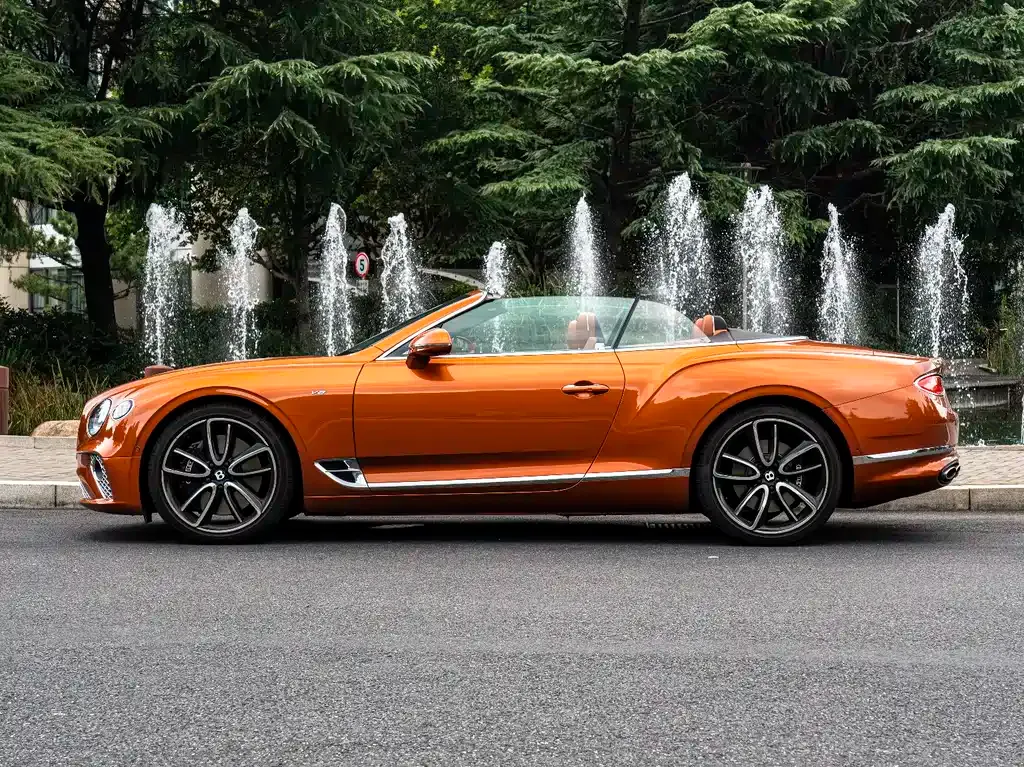 Bentley Continental 2022 из CN, фото 4