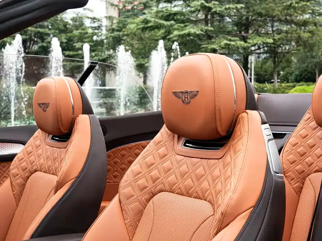 Bentley Continental 2022 из CN, фото 9