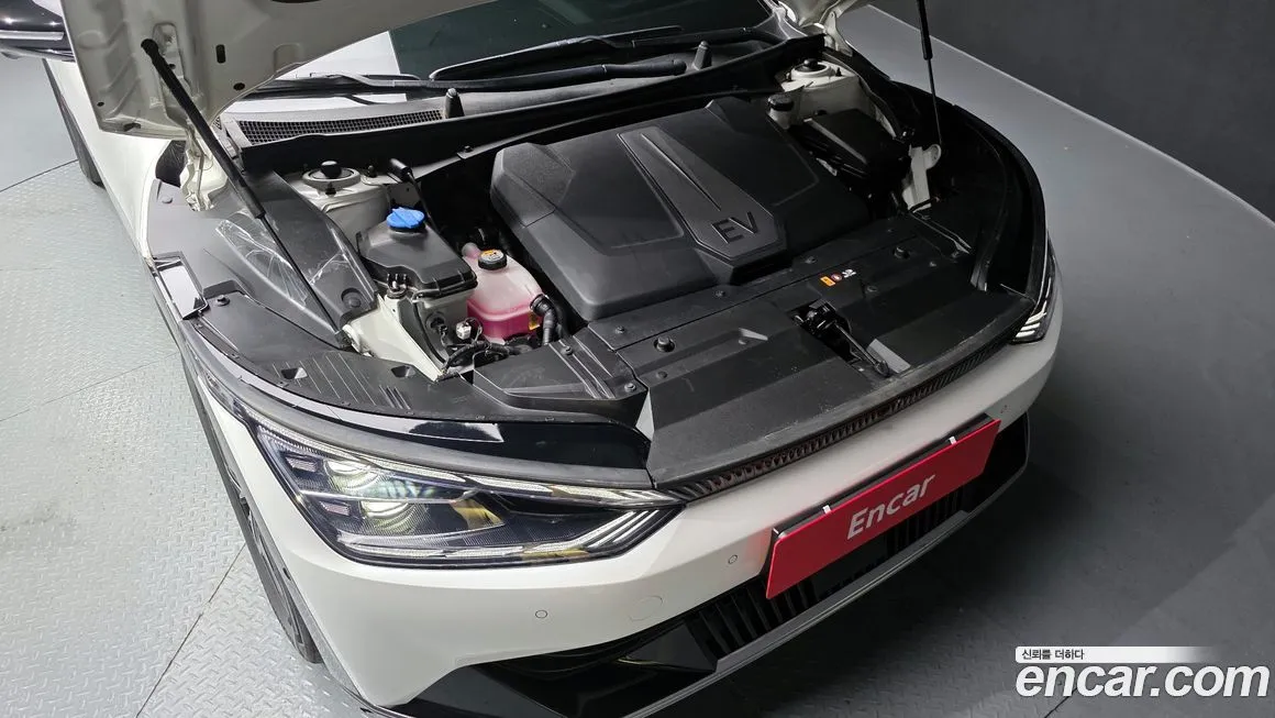Kia EV6 2024 из KR, фото 6