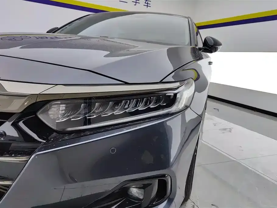 Honda Accord — фото 5