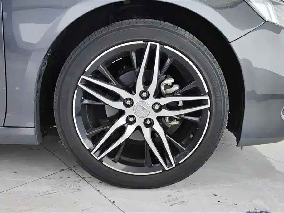 Honda Accord — фото 6
