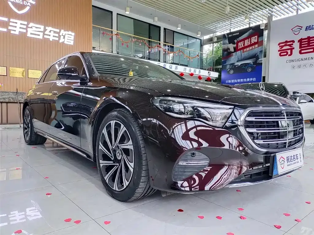 Mercedes-Benz E-Class 2024 из CN, фото 3