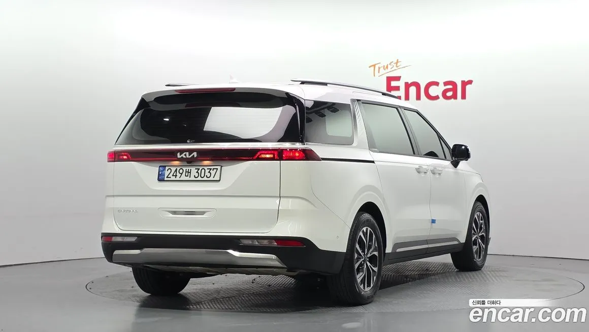 Kia Carnival 2023 из KR, фото 2