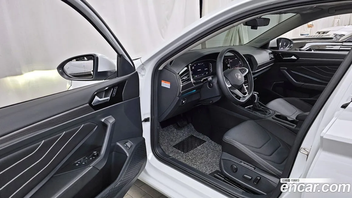 Volkswagen Jetta 2023 из KR, фото 10