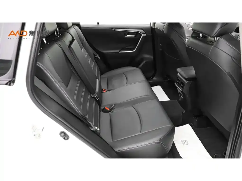Toyota Wildlander 2022 из CN, фото 8