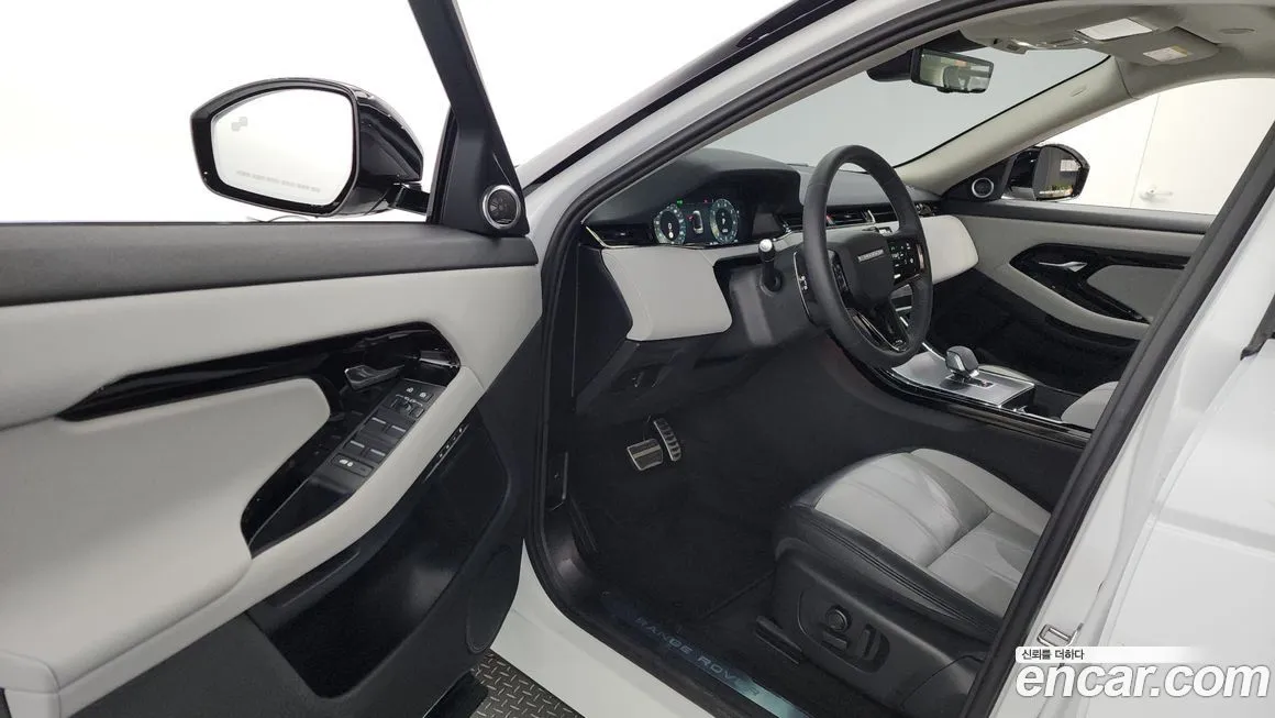 Land Rover Range Rover Evoque 2025 из KR, фото 10