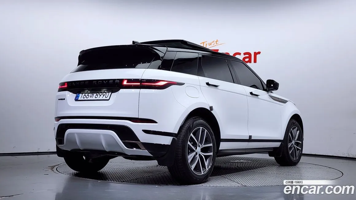Land Rover Range Rover Evoque 2025 из KR, фото 2