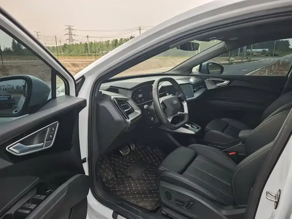Audi Q4 e-tron 2023 из CN, фото 4