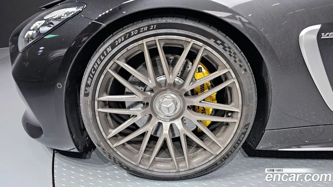 Mercedes-Benz AMG GT 2025 из KR, фото 5