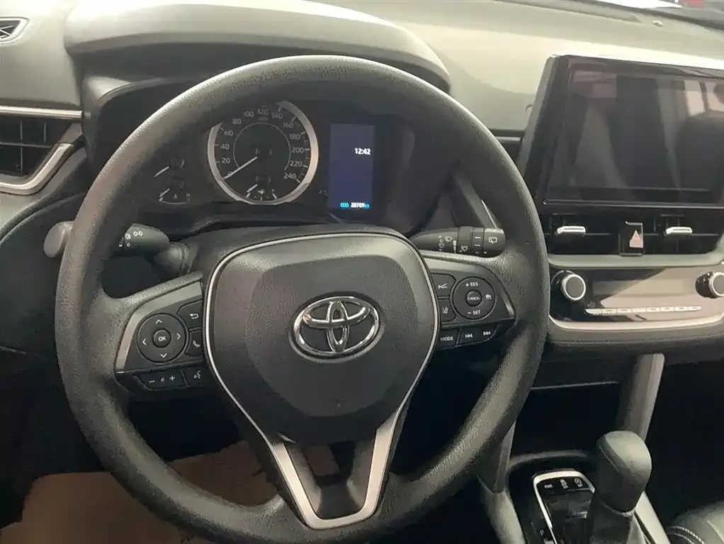 Toyota Frontlander 2023 из CN, фото 4