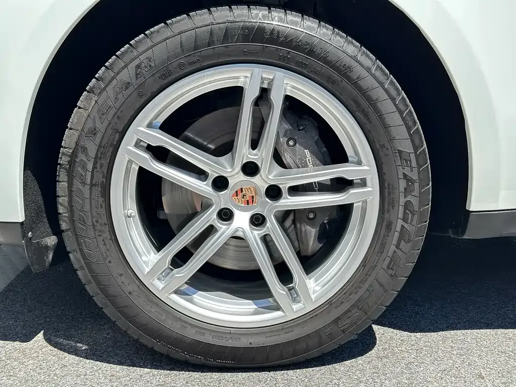 Porsche Macan 2023 из CN, фото 8