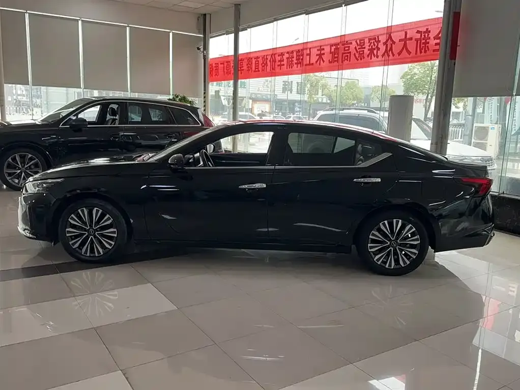 Nissan Teana 2023 из CN, фото 5
