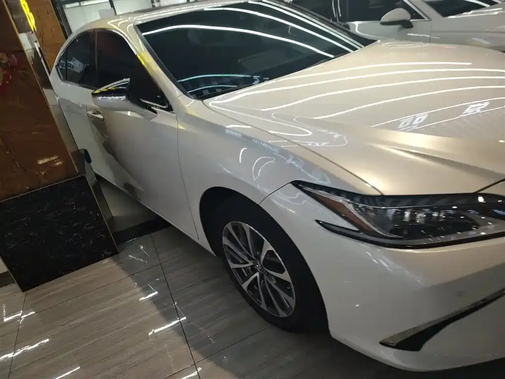Lexus ES 2022 из CN, фото 4