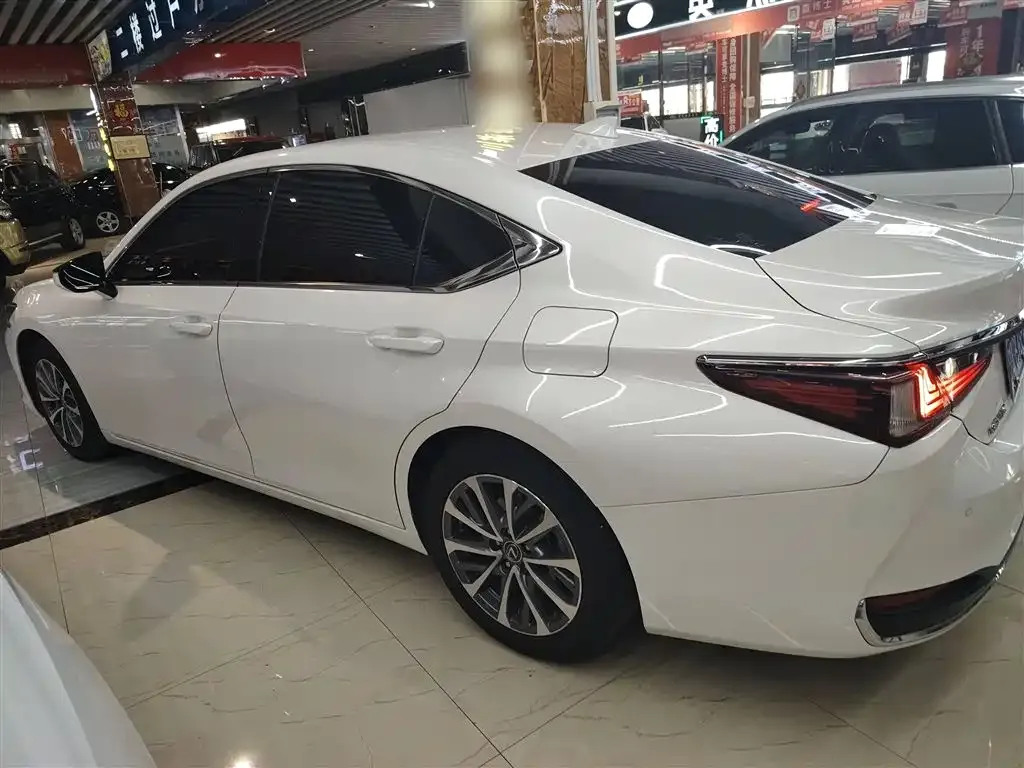 Lexus ES 2022 из CN, фото 6