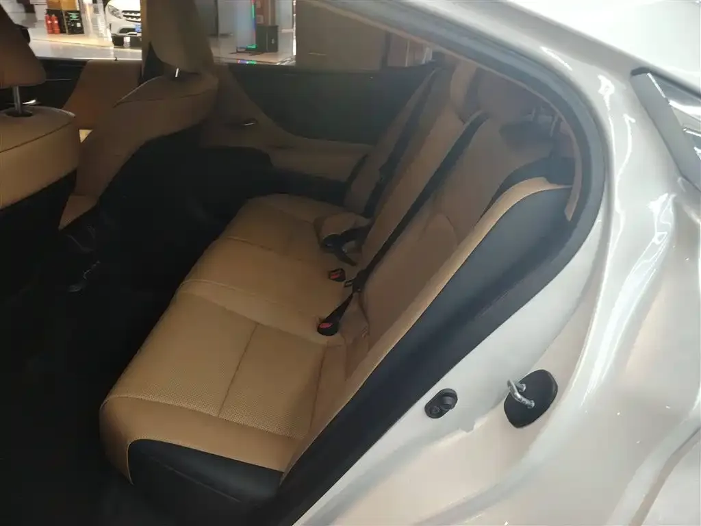 Lexus ES 2022 из CN, фото 7