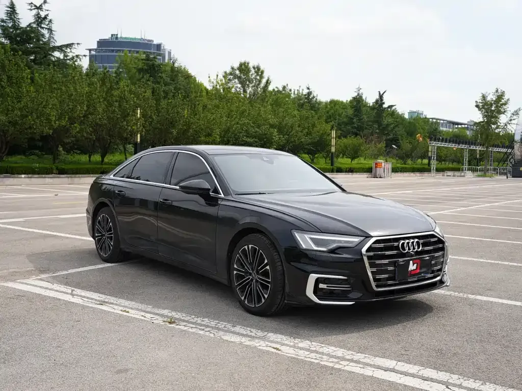 Audi A6L 2024 из CN, фото 3