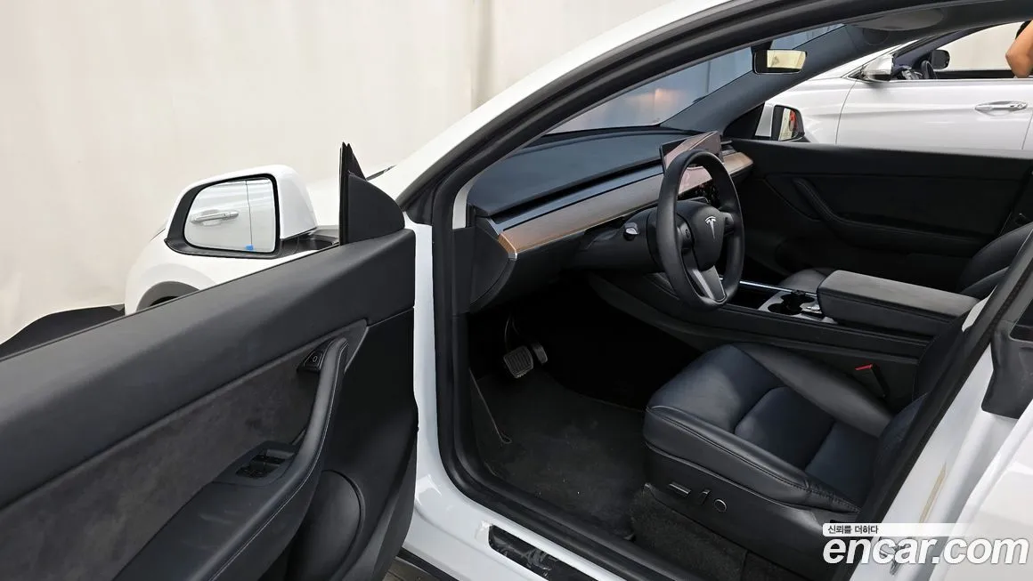 Tesla Model Y 2021 из KR, фото 10