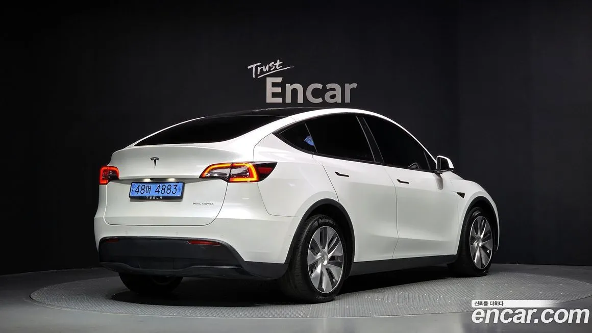 Tesla Model Y 2021 из KR, фото 2