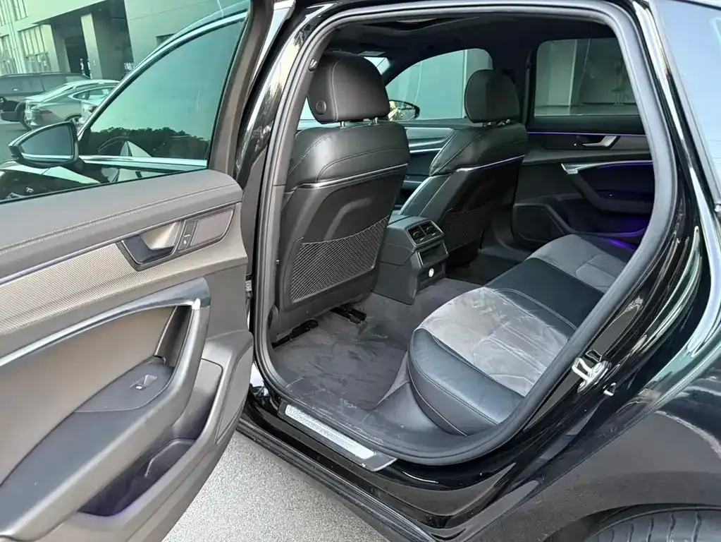 Audi A6L 2021 из CN, фото 7