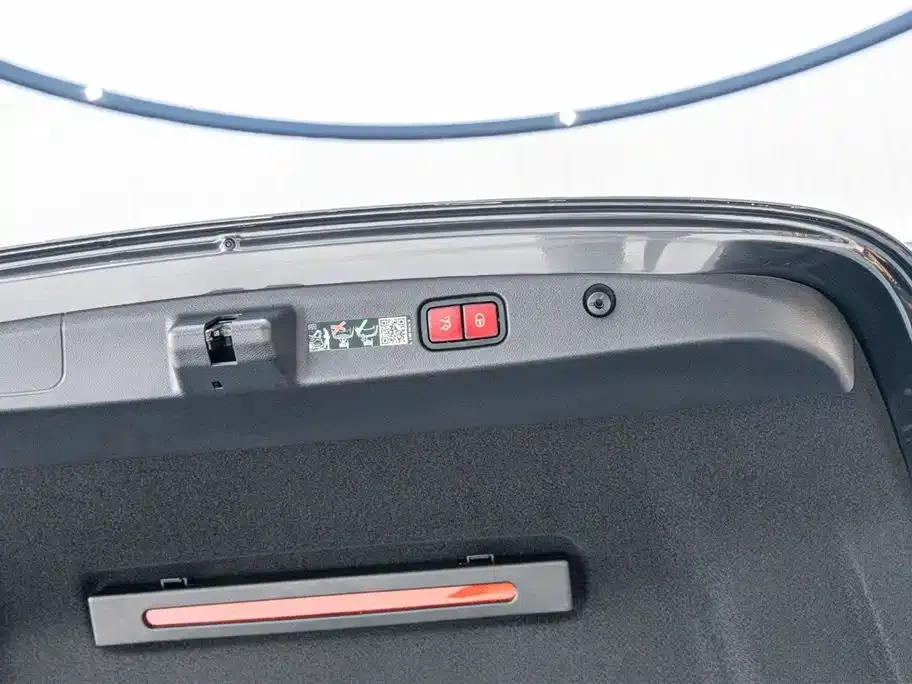 Mercedes-Benz E-Class 2025 из CN, фото 10