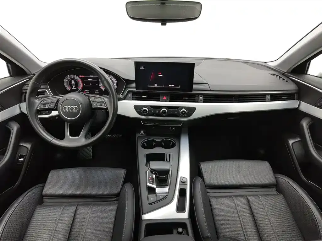 Audi A4L 2021 из CN, фото 5