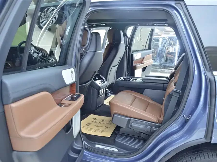 Lincoln Navigator 2024 из CN, фото 4