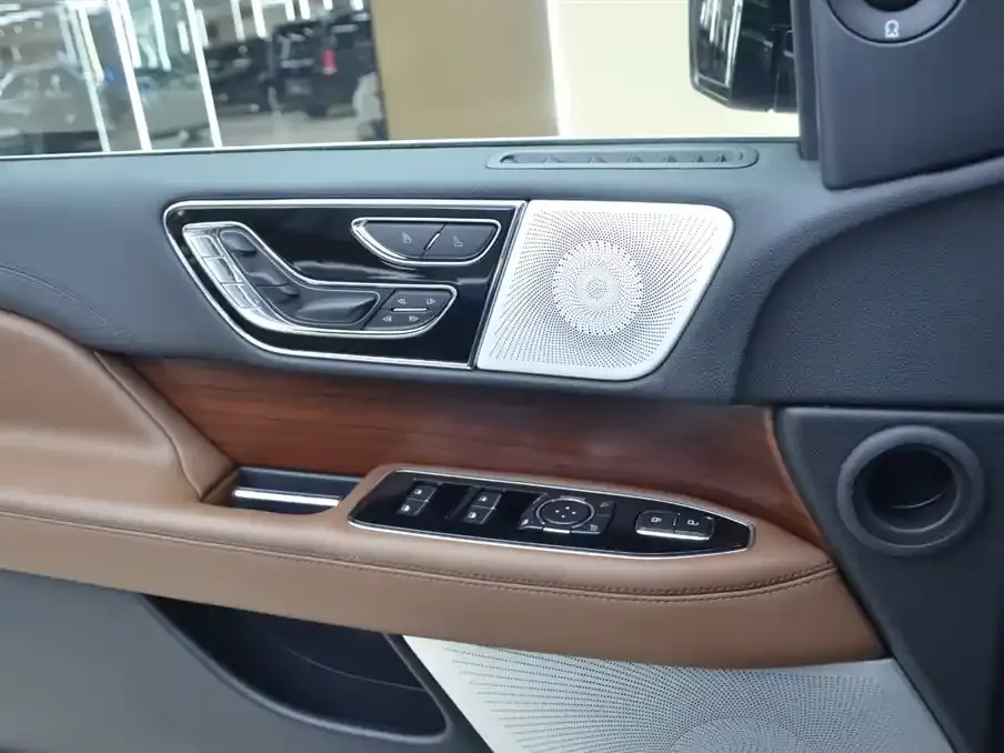 Lincoln Navigator 2024 из CN, фото 6