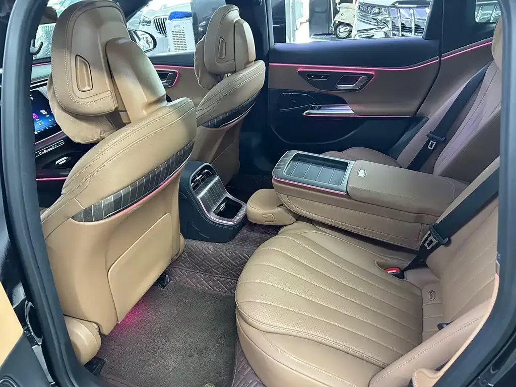Mercedes-Benz E-Class 2024 из CN, фото 6