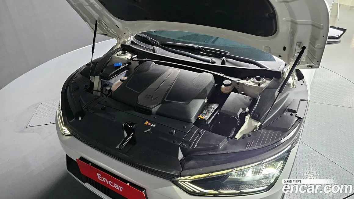 Kia EV6 2022 из KR, фото 6