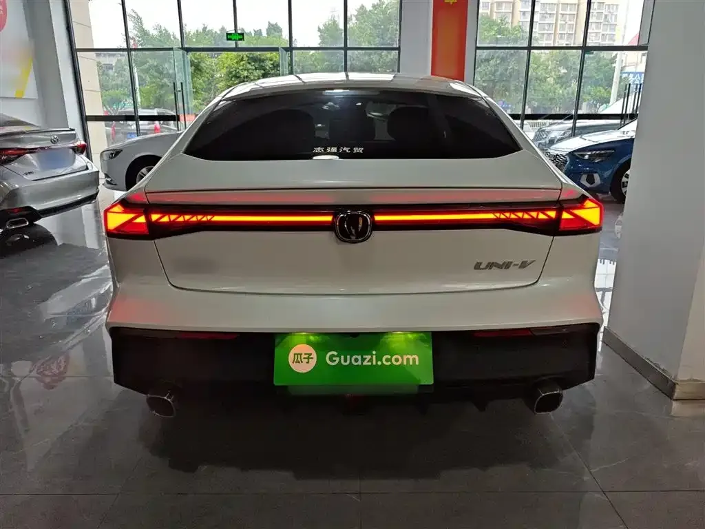 Changan UNI-V 2023 из CN, фото 6