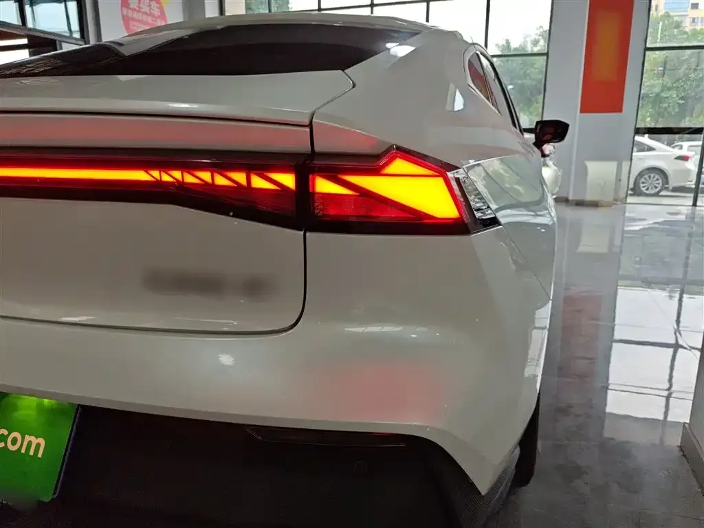 Changan UNI-V 2023 из CN, фото 8