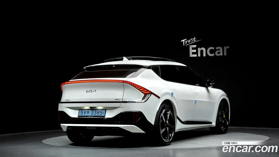 Kia EV6 2023 из KR, фото 2