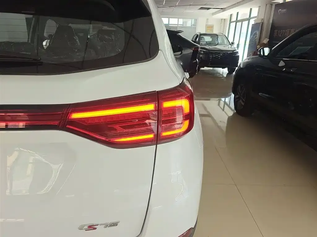 Changan CS75 2025 из CN, фото 8