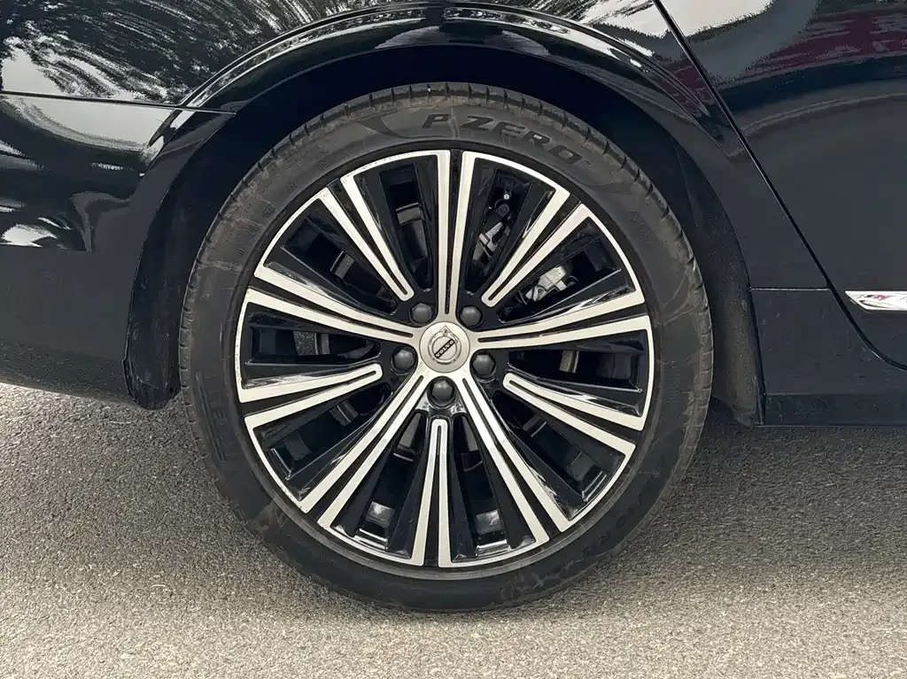 Volvo S90 — фото 6