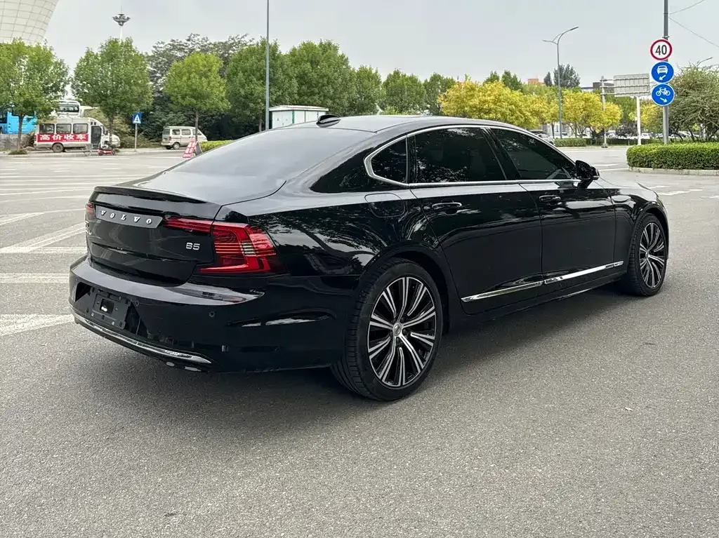 Volvo S90 — фото 7