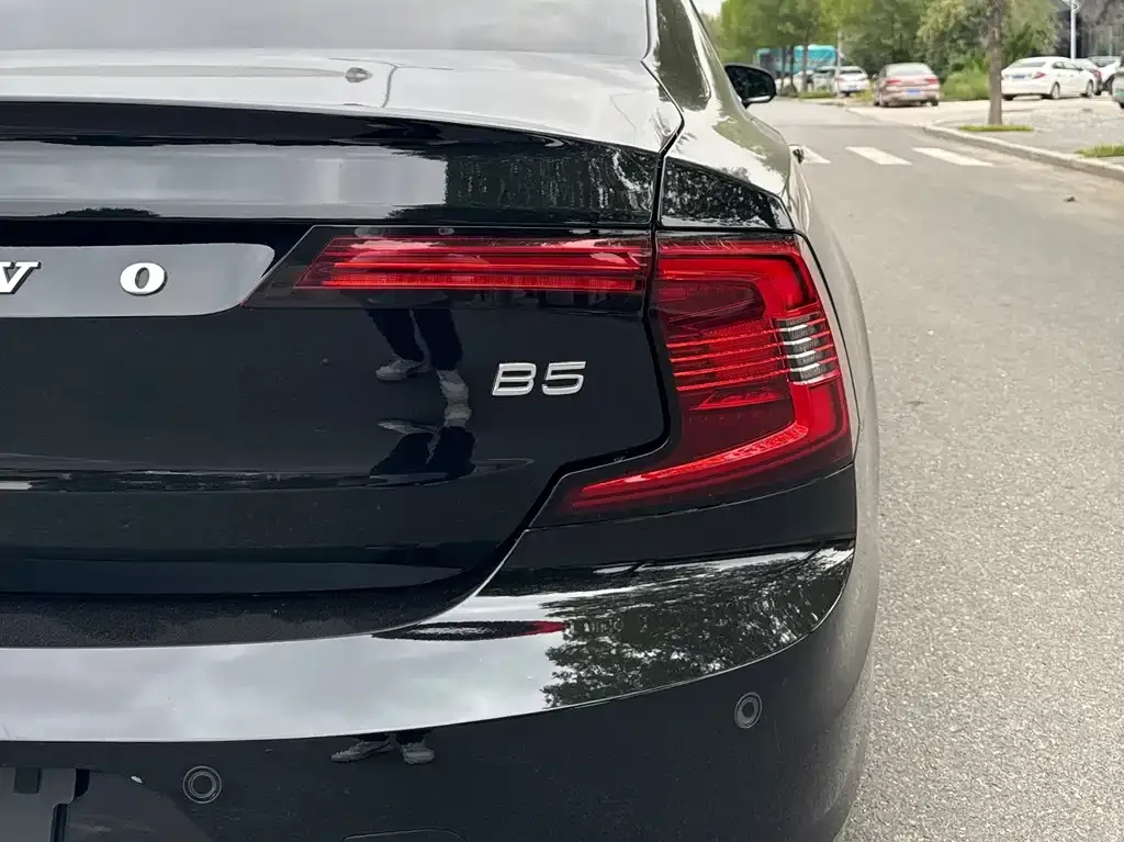 Volvo S90 — фото 8