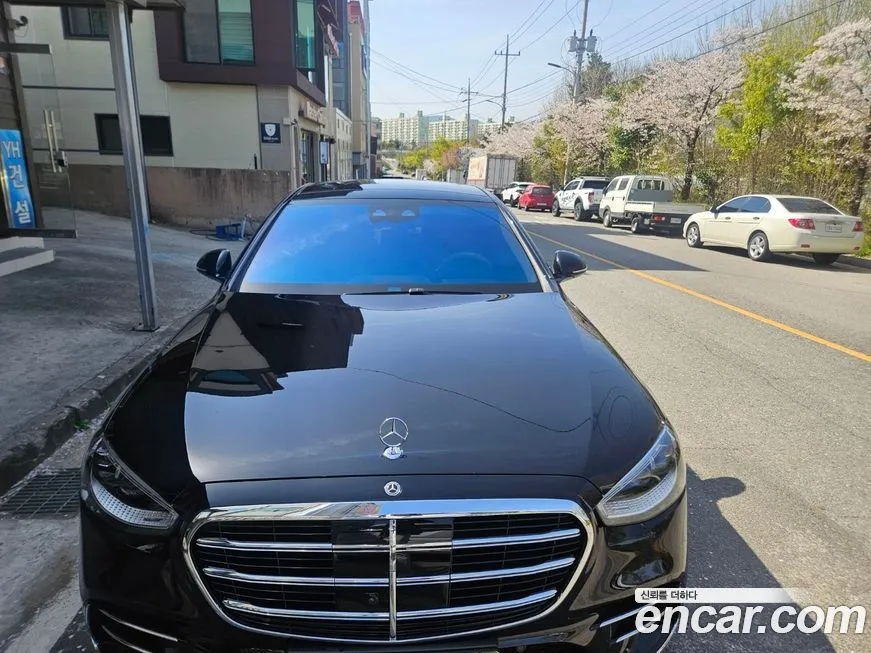 Mercedes-Benz S-Class 2024 из KR, фото 2