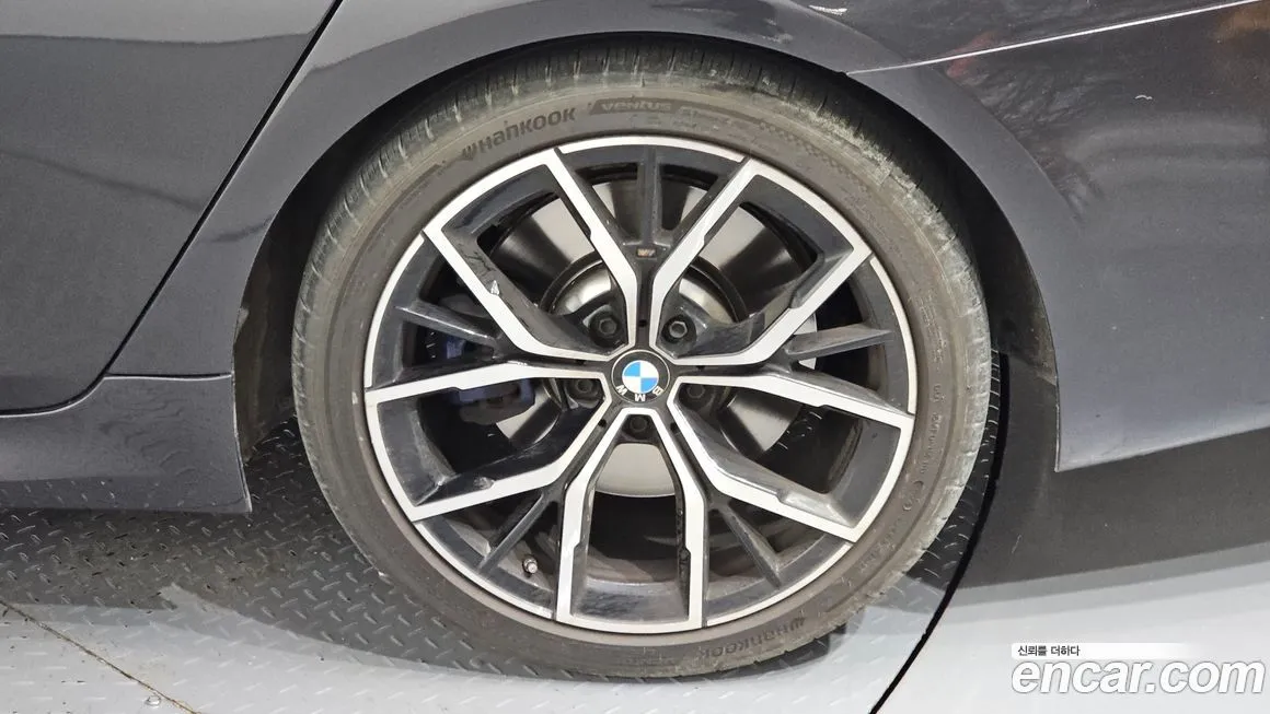 BMW 5-Series 2023 из KR, фото 5
